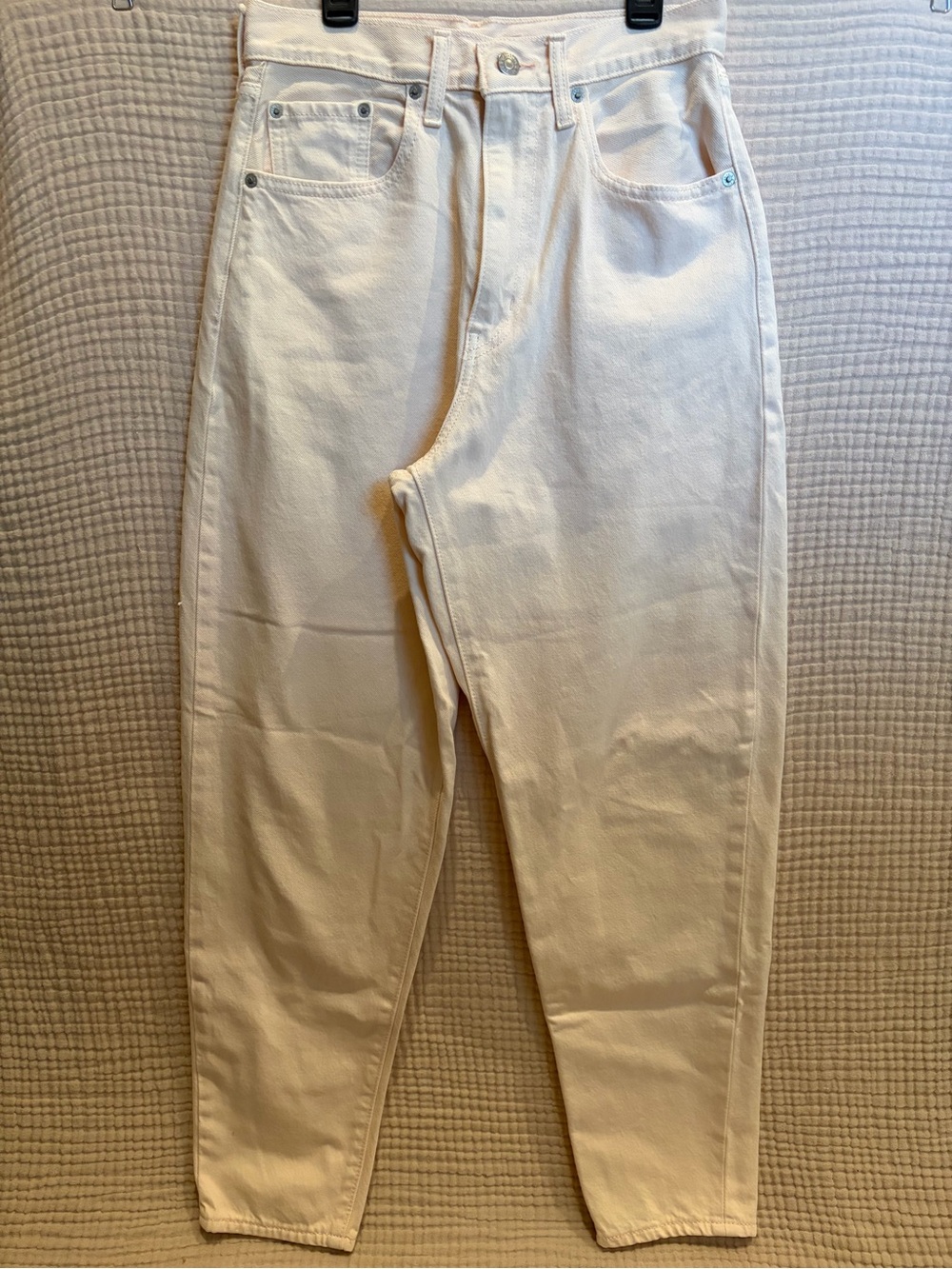 Levi’s Premium High Loose Taper Jeans 27x28 Blush Pink 17847